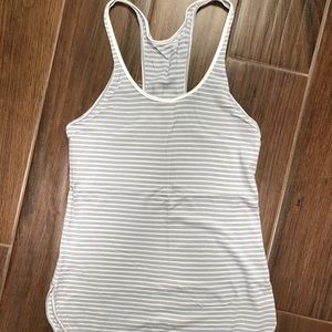Lululemon singlet